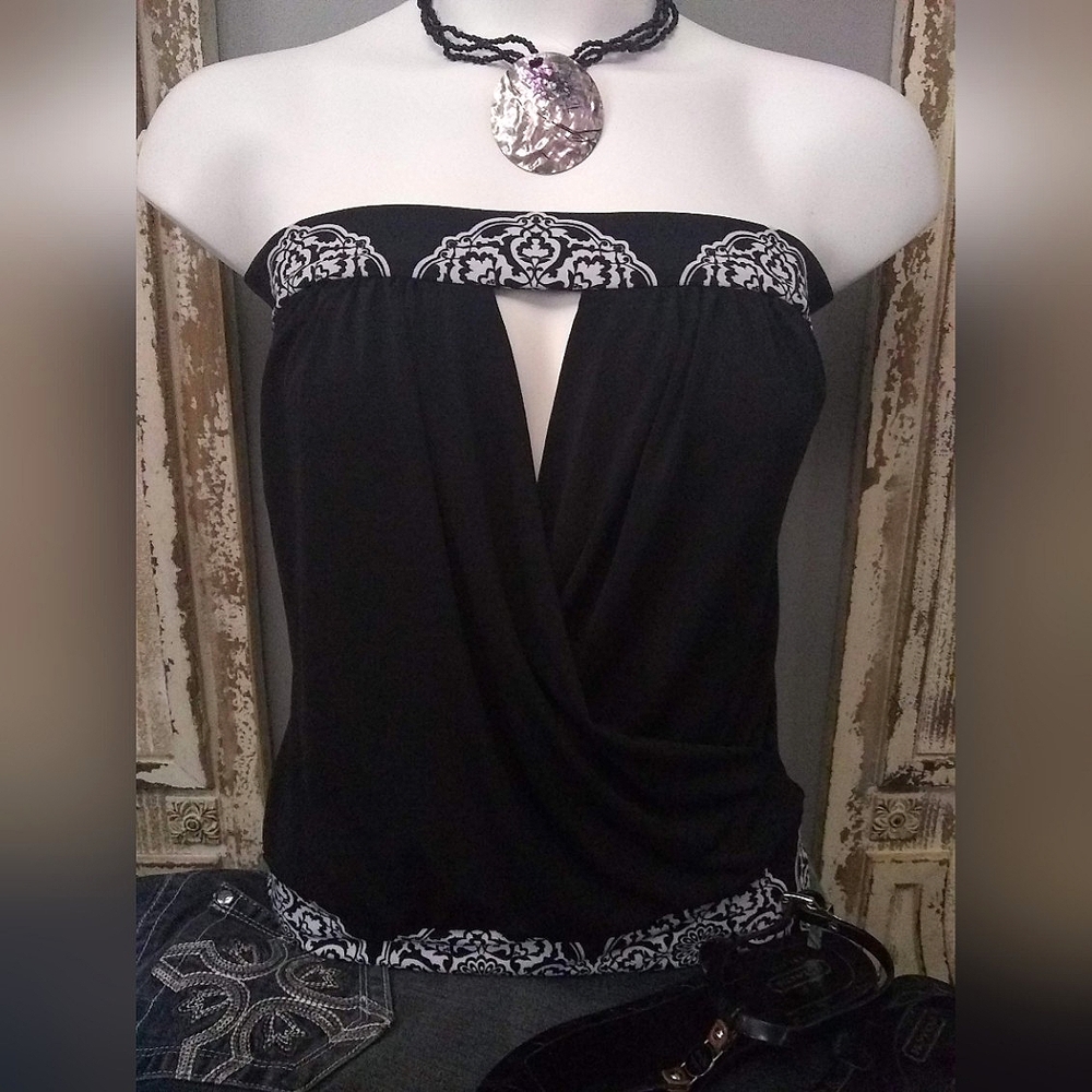 XS White House Black Market Keyhole Sleeveless Tube Top